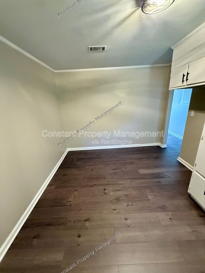 4301 Ayers Rd #4303 - Photo 5 of 12