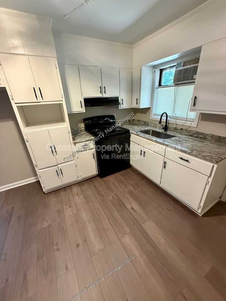 4301 Ayers Rd #4303 - Photo 6 of 12