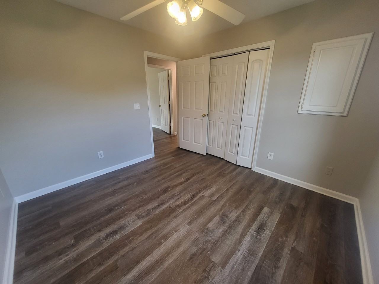 110 Kenwood Dr - Photo 3 of 15