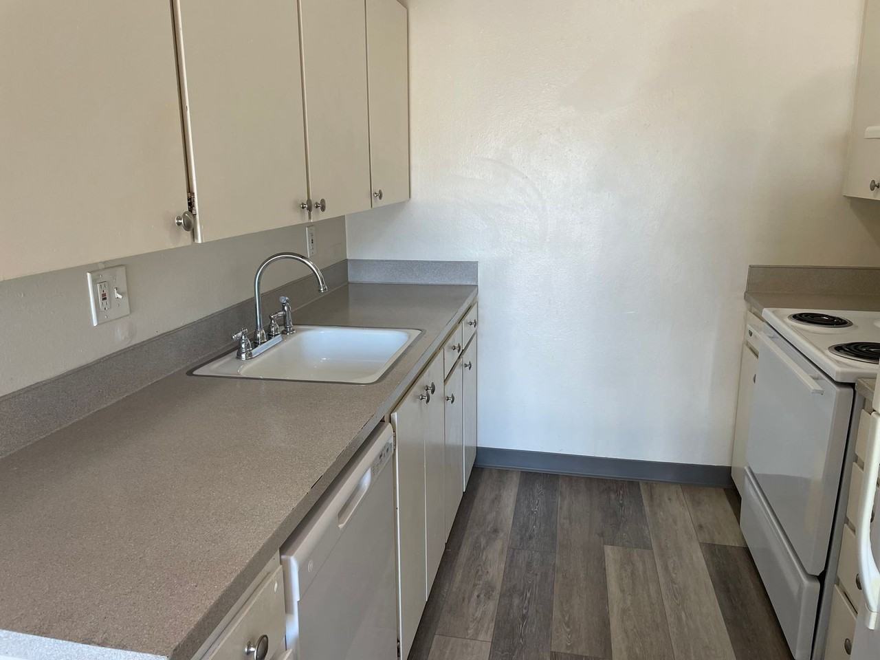 S815 - Star Apartments - Photo 2 of 50