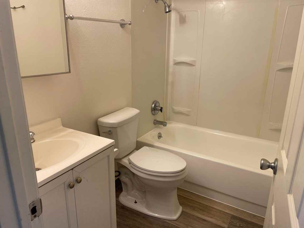 S815 - Star Apartments - Photo 4 of 50