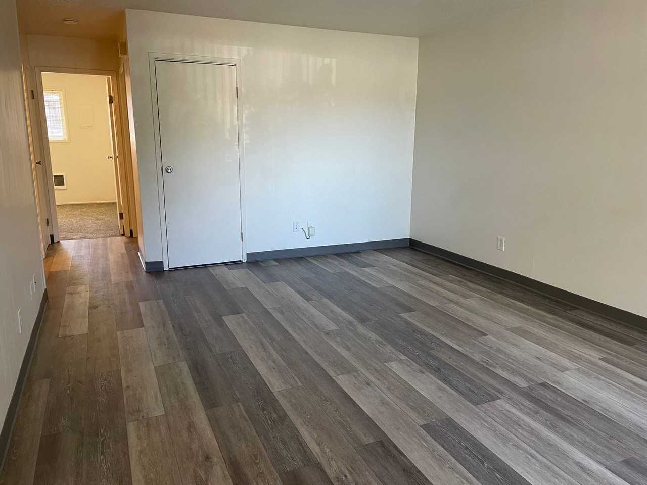 S815 - Star Apartments - Photo 5 of 50