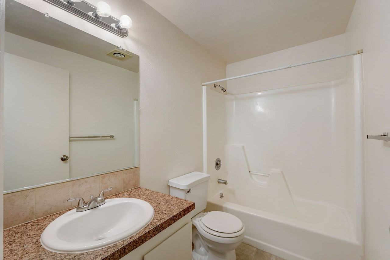 Brookwood Firs Townhomes - Photo 7 of 19