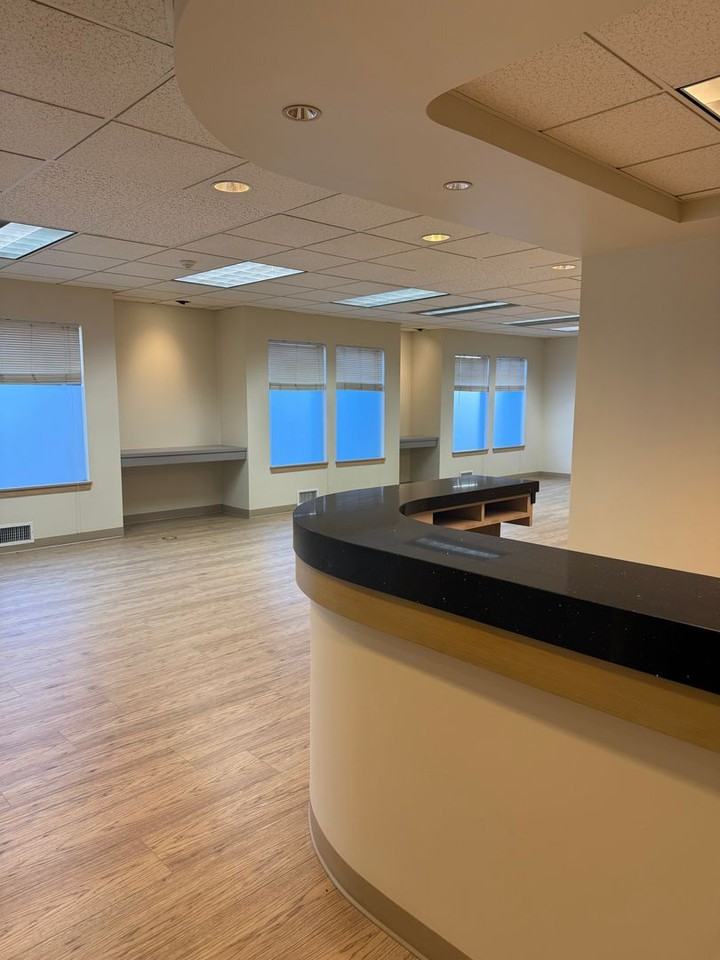 Maple Leaf Plaza - Photo 6 of 39