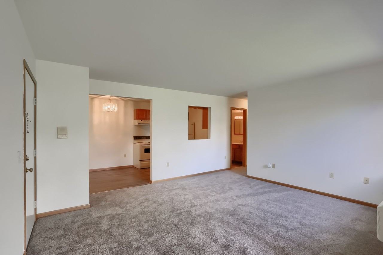 402 Kittery Ridge Dr - Photo 5 of 15