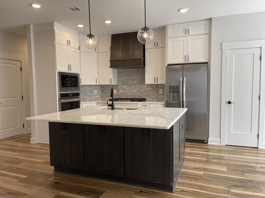 72 Hanover Dr - Photo 6 of 22