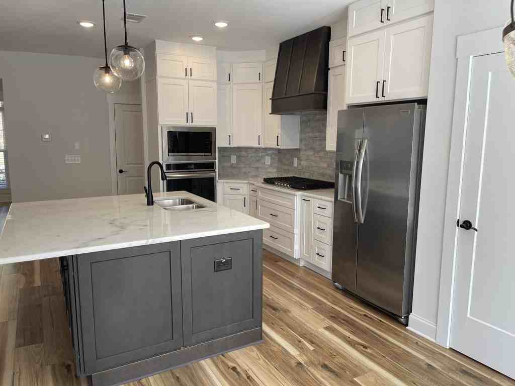 72 Hanover Dr - Photo 7 of 22