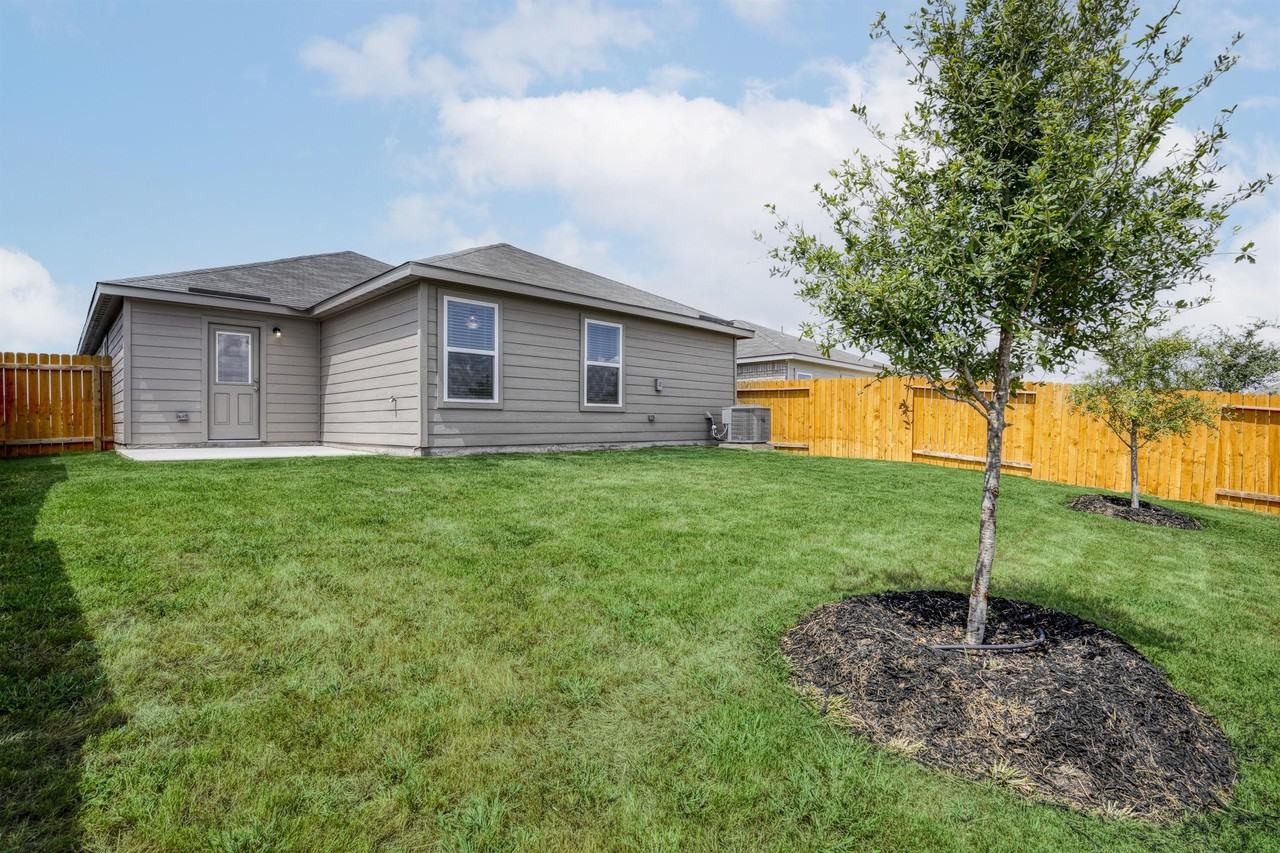 15246 Bufflehead Crk - Photo 2 of 24