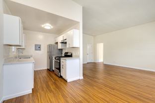 285 N. Oakland - Photo 1 of 1
