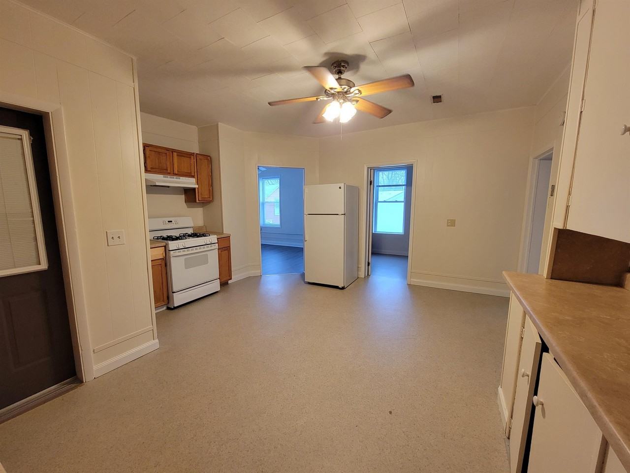 2 Mundt Ave #C - Photo 4 of 9