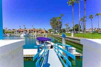 1 *101 Kingston Court West*** #1 - Photo 2 of 17