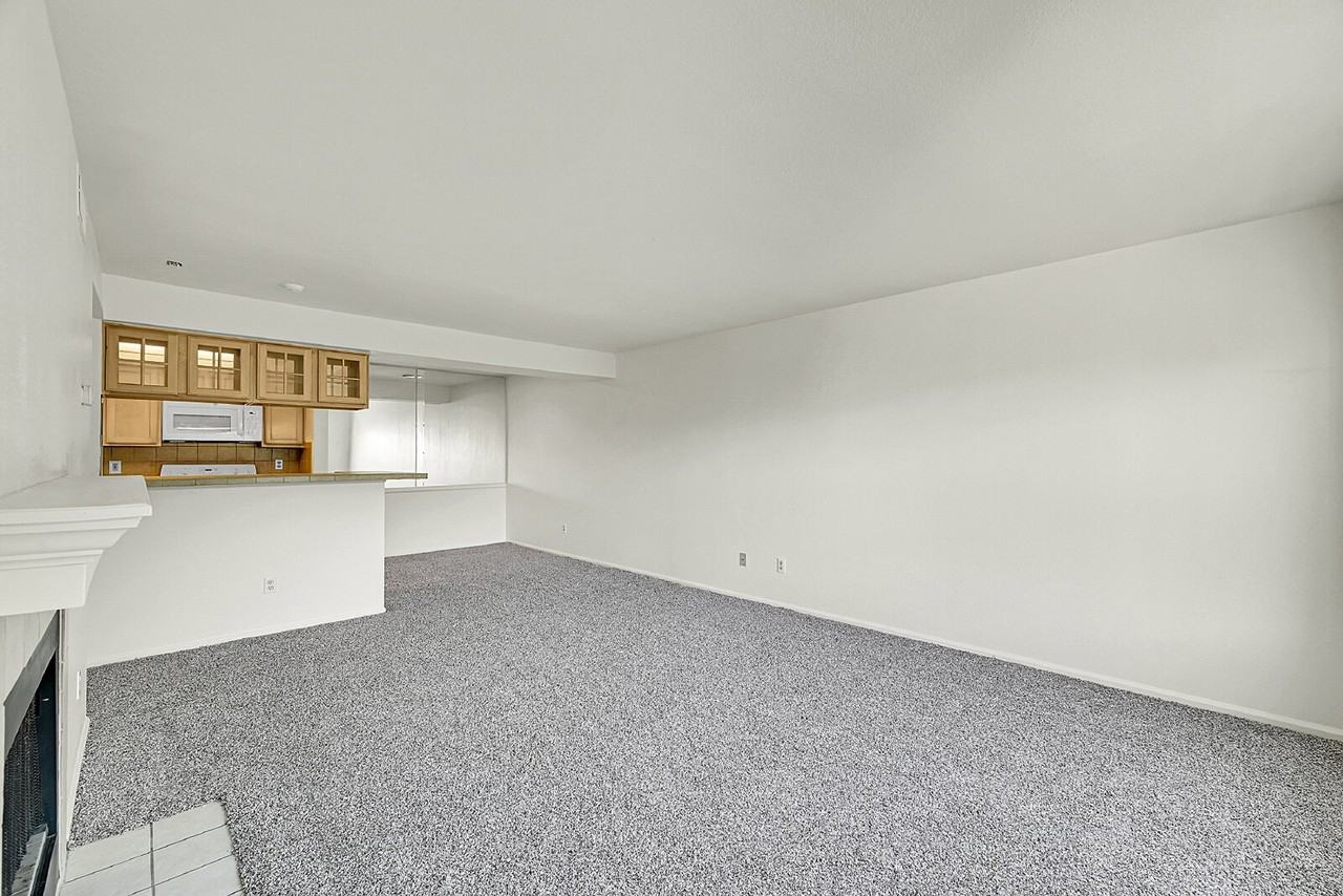 9222 E Arbor Cir #J - Photo 3 of 26