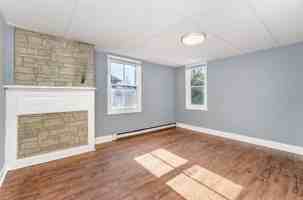 featured image of 149 N 2nd St #B