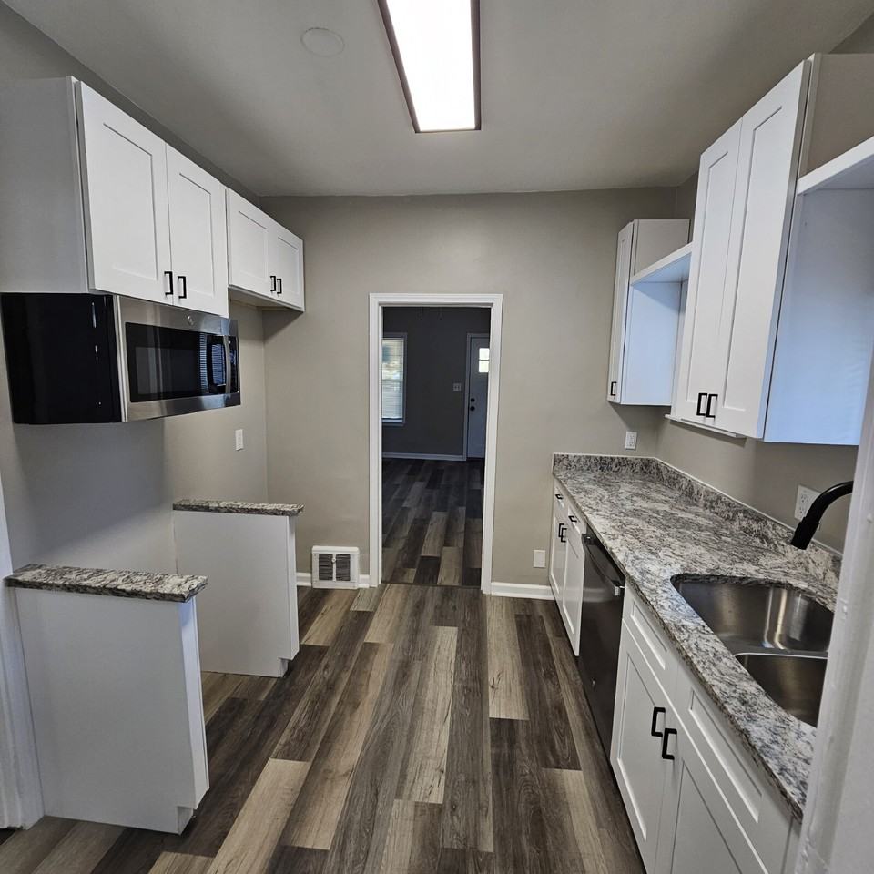 50774 Jefferson Avenue - Photo 4 of 16