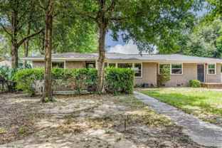 2033 E Bobe St - Photo 1 of 1