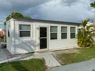 6168 Deepwater Dr - Photo 2 of 14