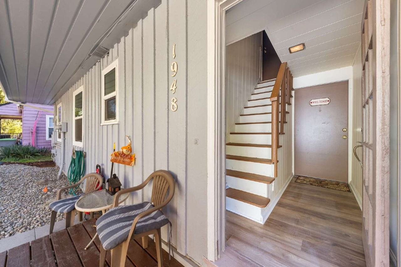 1948 NE Highway 99w #A - Photo 4 of 36