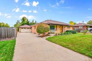 featured image of 7402 W 67th Pl