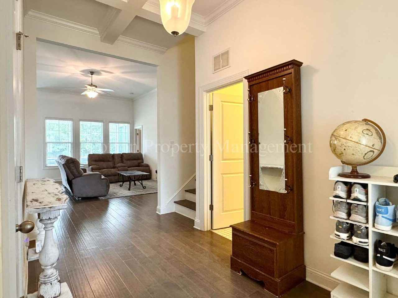 7653 Vancouver Court - Photo 6 of 50