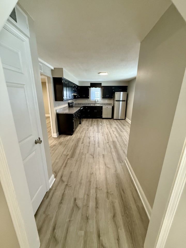 3851 Dailey Rd - Photo 6 of 26