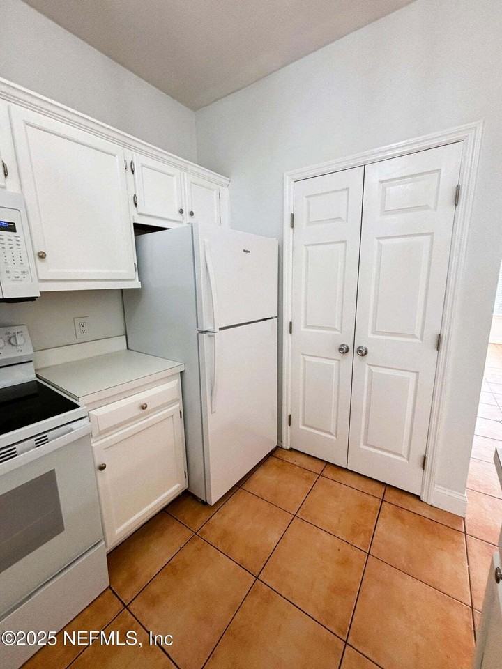 201 Colima Court #1211 - Photo 4 of 35