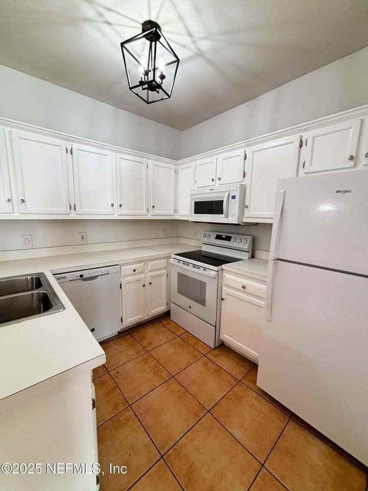 201 Colima Court #1211 - Photo 5 of 35