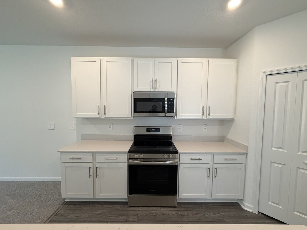 5462 Nw 22nd Dr - Photo 3 of 9