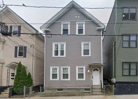 featured image of 21 E Transit St