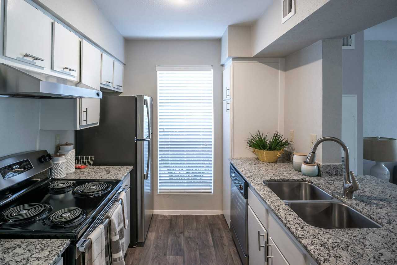 Broadstone at Briar Forest - Photo 7 of 44