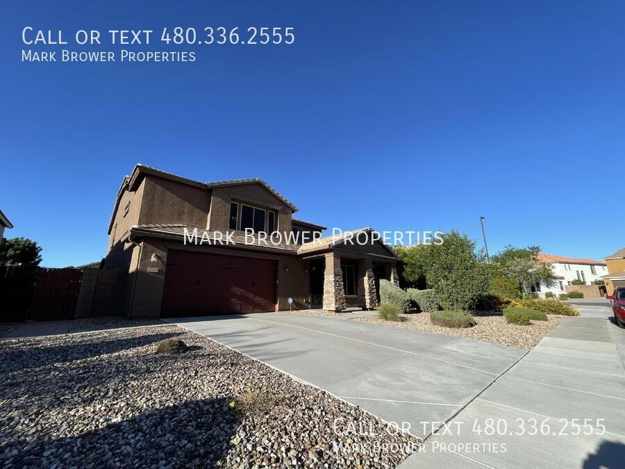 2226 E Brigadier Dr - Photo 2 of 31