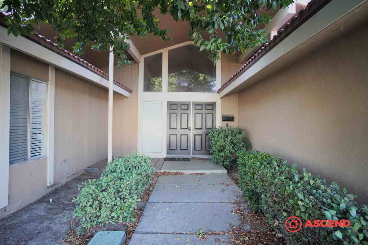 805 Sesnon St - Photo 4 of 28