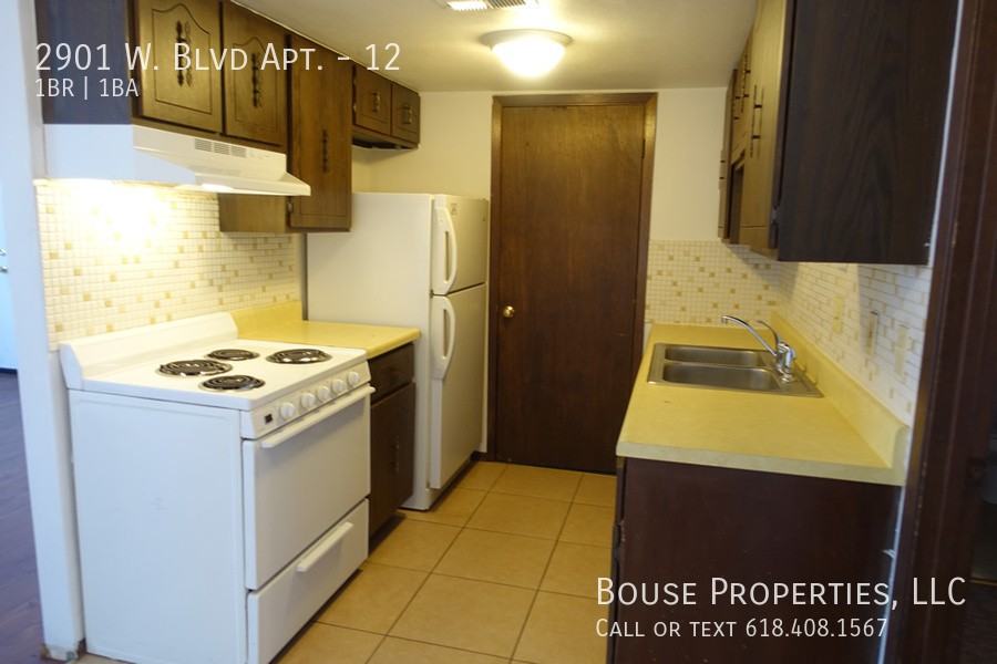 BLVD APT & #12 - Photo 3 of 5