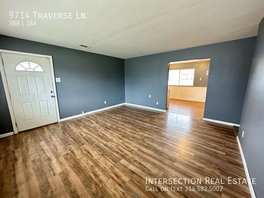9714 Traverse Ln - Photo 2 of 16
