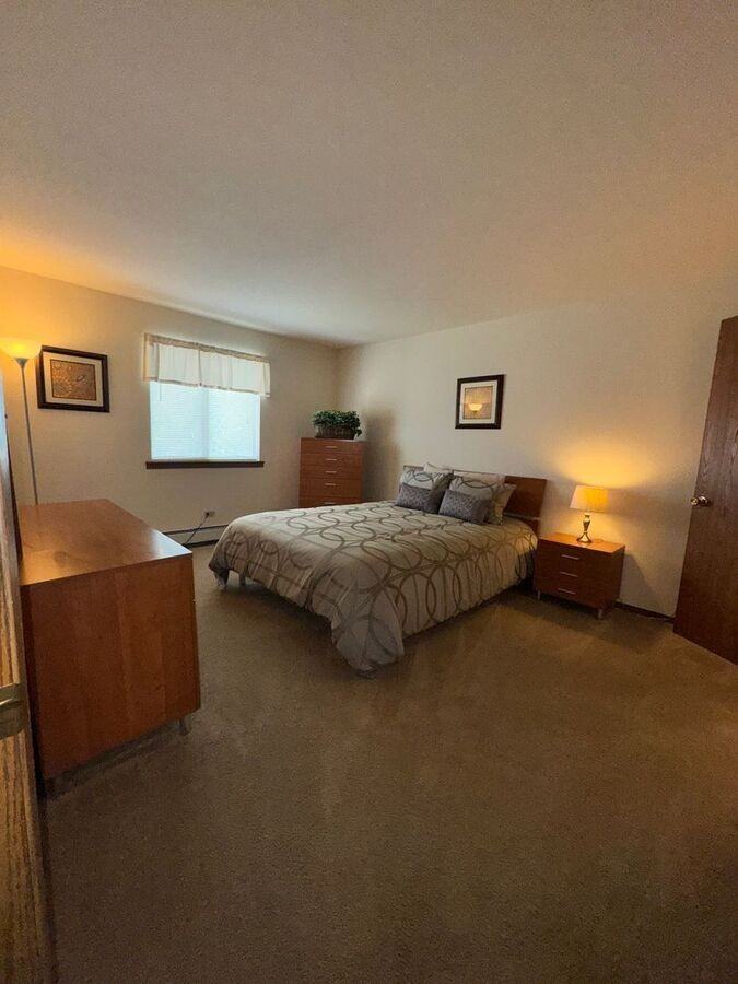 16005 Applewood Ln - Photo 3 of 6