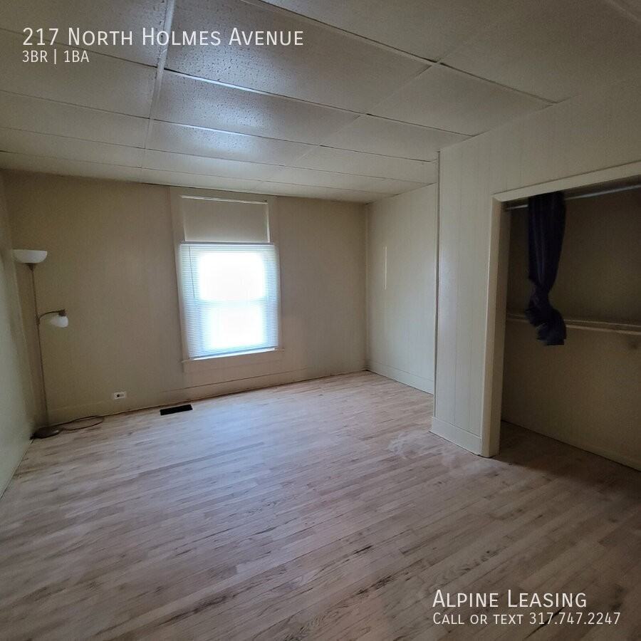 217 North Holmes Avenue - Photo 3 of 8