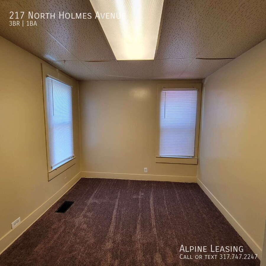 217 North Holmes Avenue - Photo 4 of 8