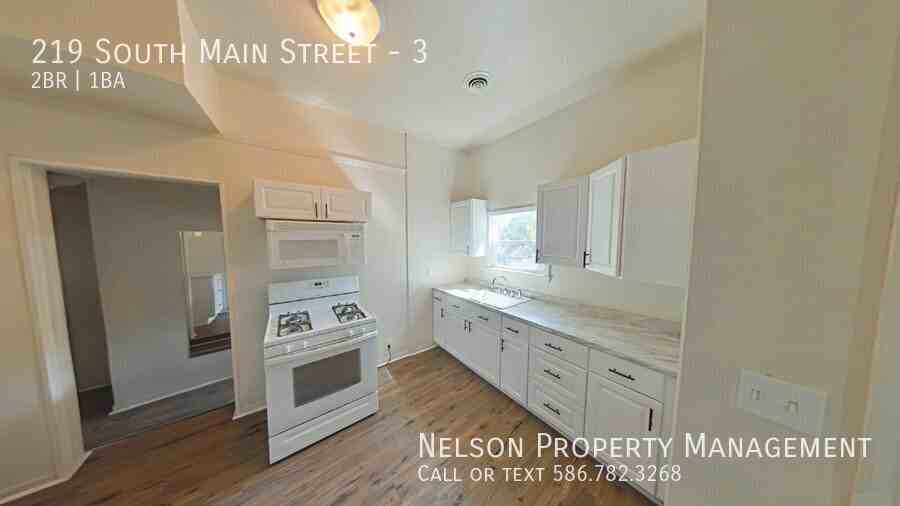 219 S Main St #3 - Photo 3 of 8