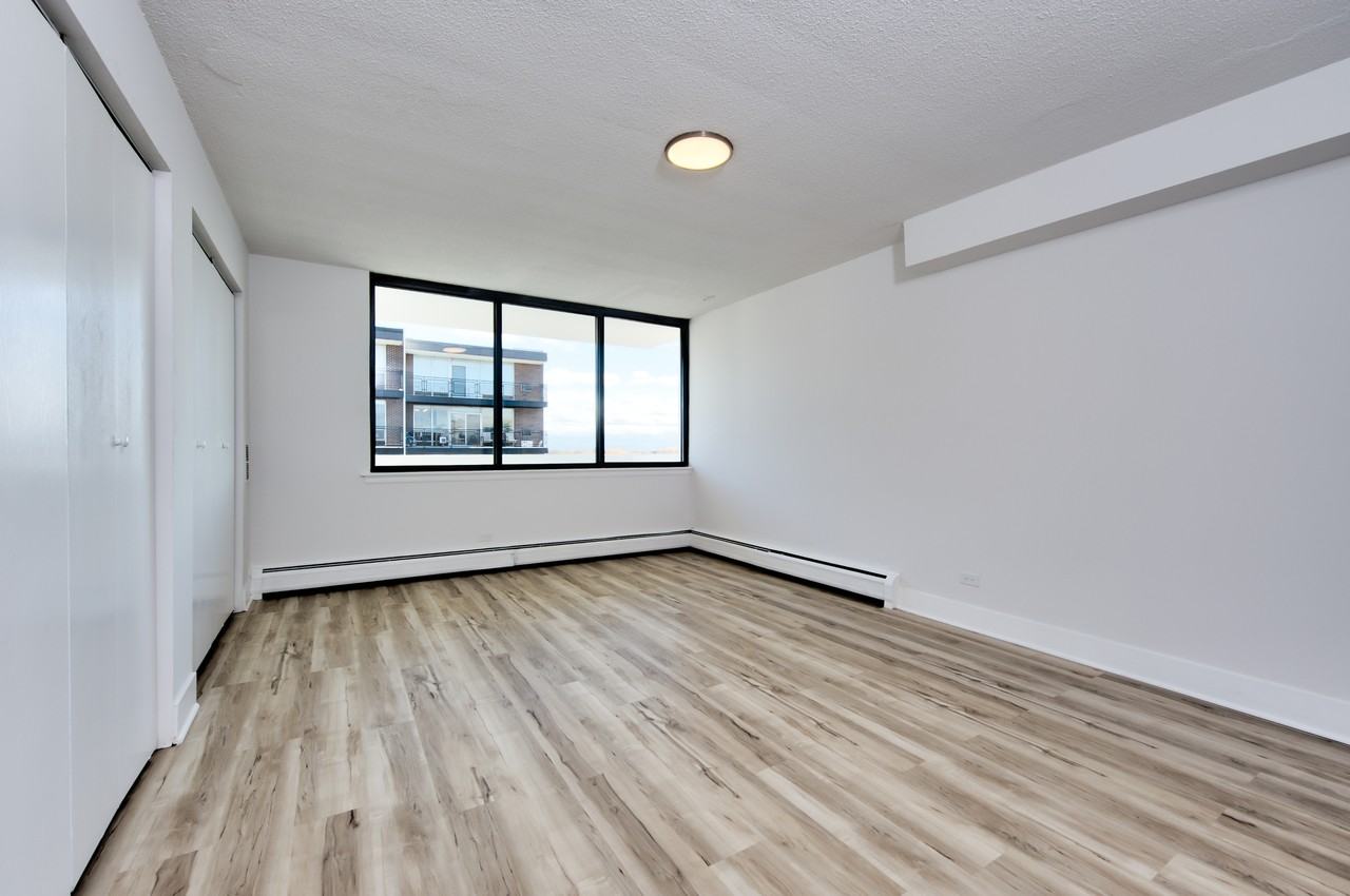 930 North Blvd #605 - Photo 4 of 11