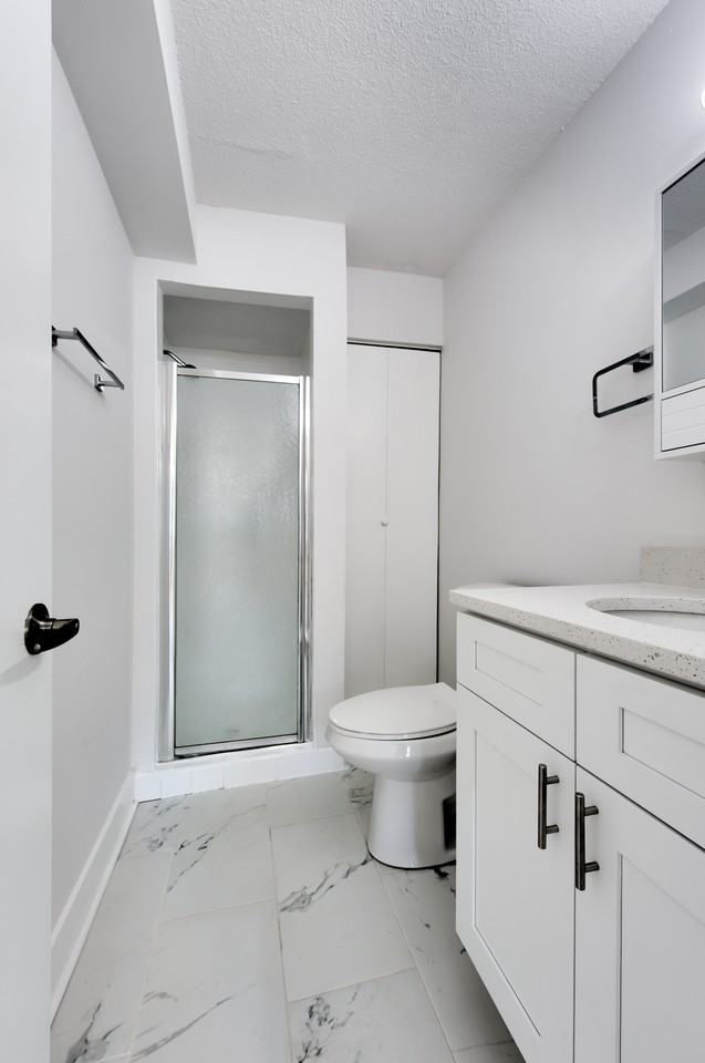 930 North Blvd #605 - Photo 6 of 11