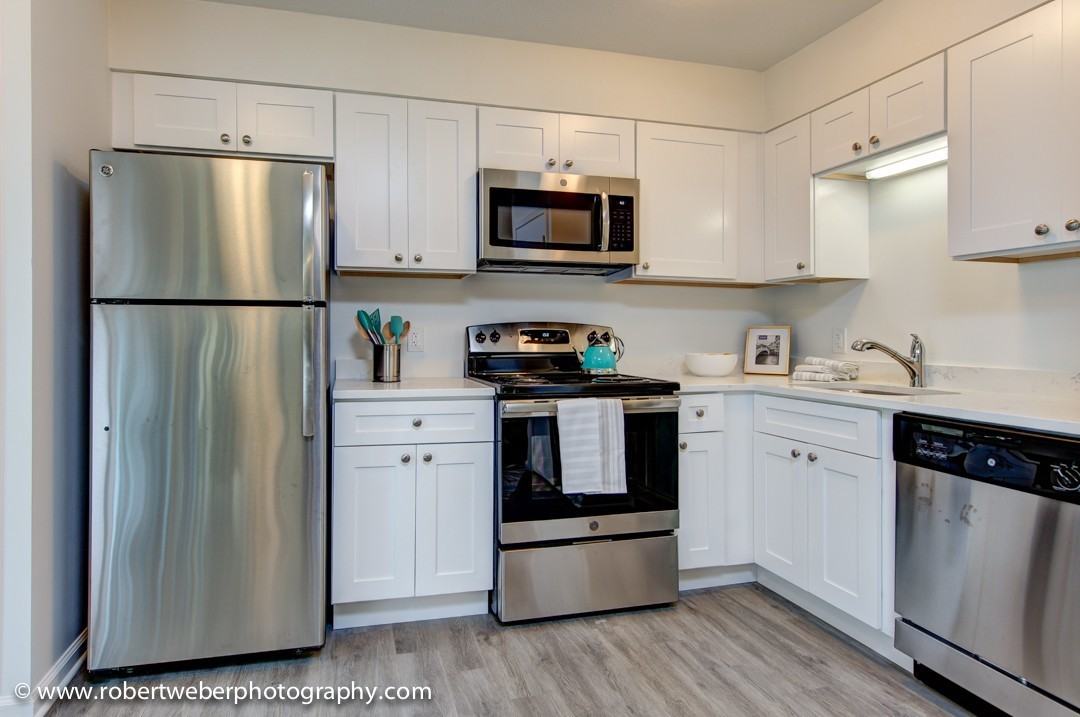 250 E Bristol St #B22 - Photo 7 of 9