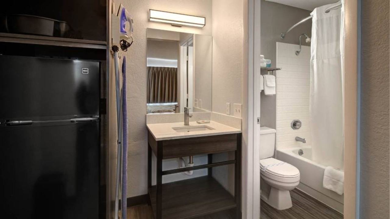 Mesa Studios - Photo 2 of 25