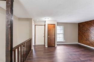 AVAILABLE NOW! 2 Bed 2 Bath Apartment! $995.00 - Photo 1 of 1