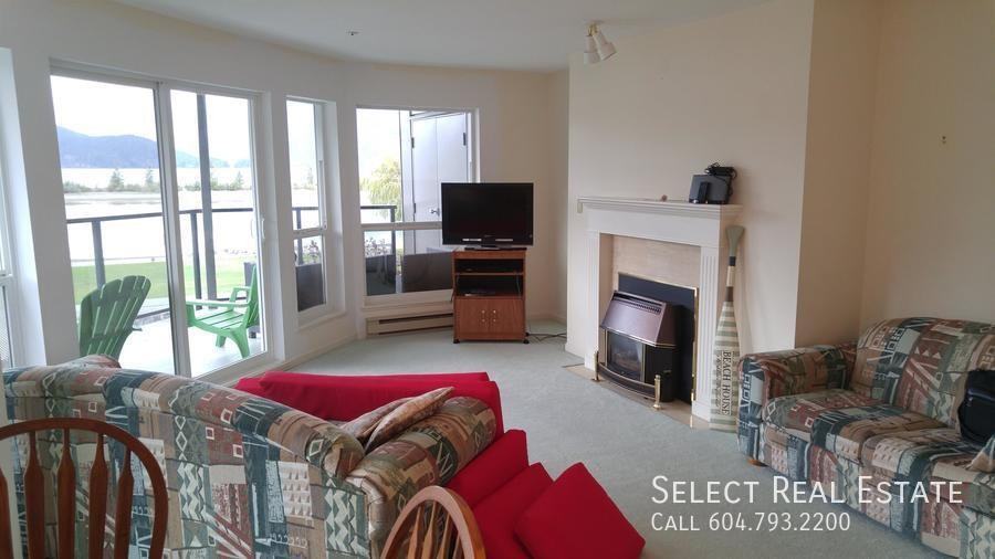 378 Esplanade Ave #211 - Photo 3 of 11