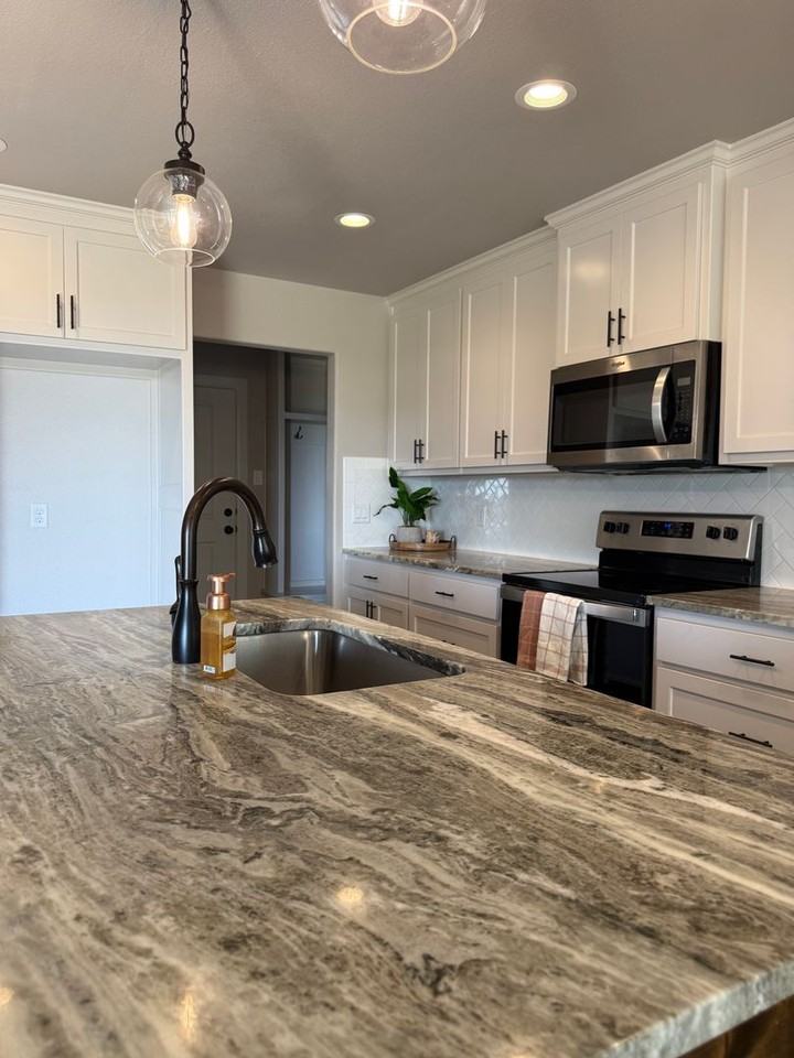 401 Old Authon Rd - Photo 6 of 31