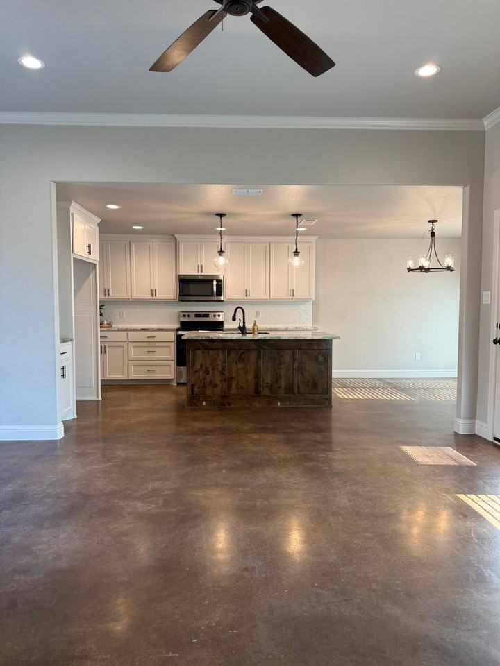 401 Old Authon Rd - Photo 7 of 31
