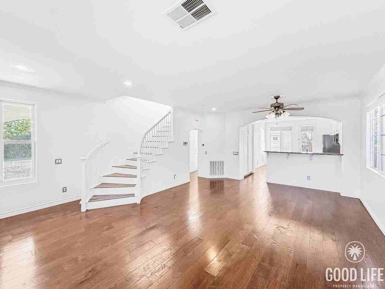 2412 Mackenzie Creek Rd - Photo 3 of 33