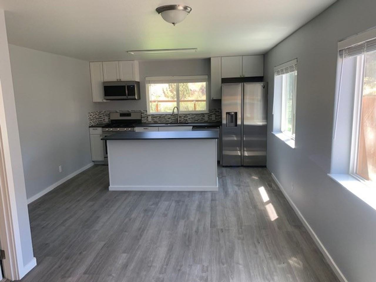 20991 Spinnaker St - Photo 4 of 20