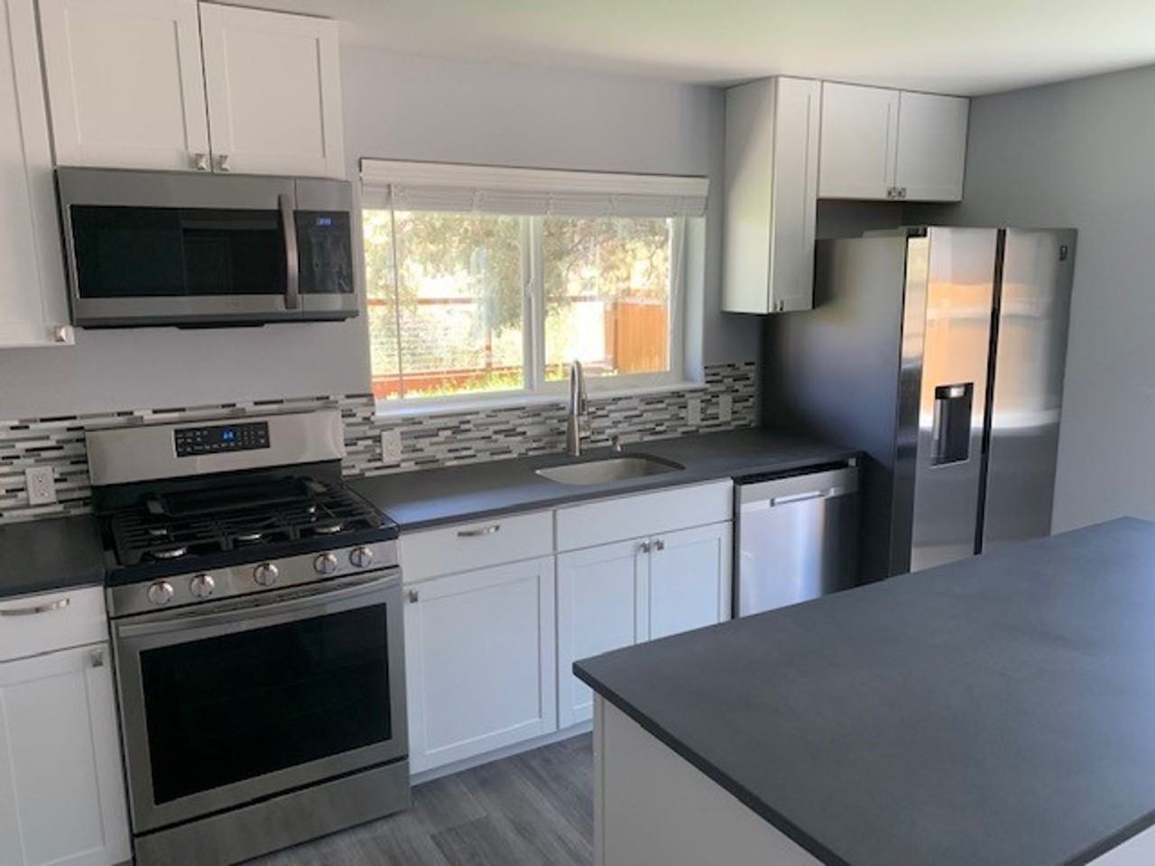 20991 Spinnaker St - Photo 5 of 20