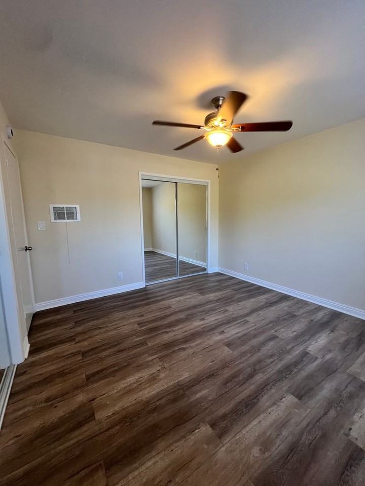 #287 - Photo 6 of 20