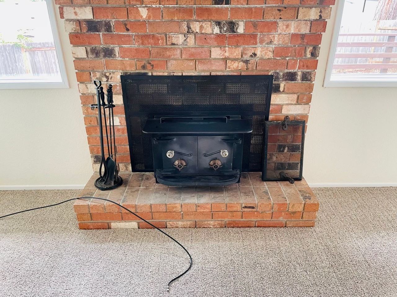 5522 Beechwood Ct S - Photo 4 of 21